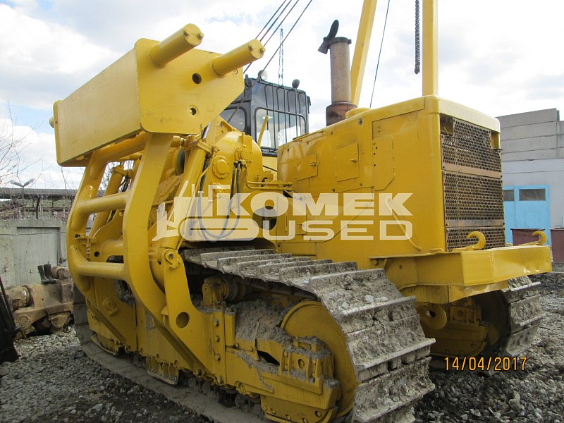 Трубоукладчик  Komatsu D355C-3